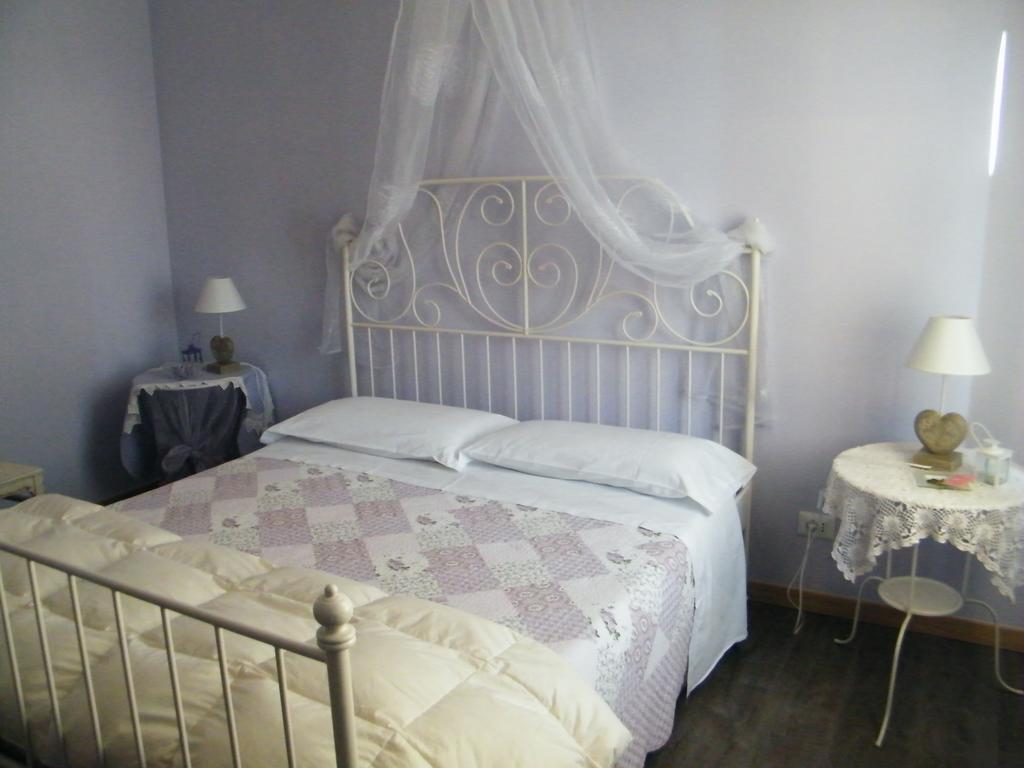 Appartamento Vacanze I Provenzali บอร์ดิเกรา ห้อง รูปภาพ