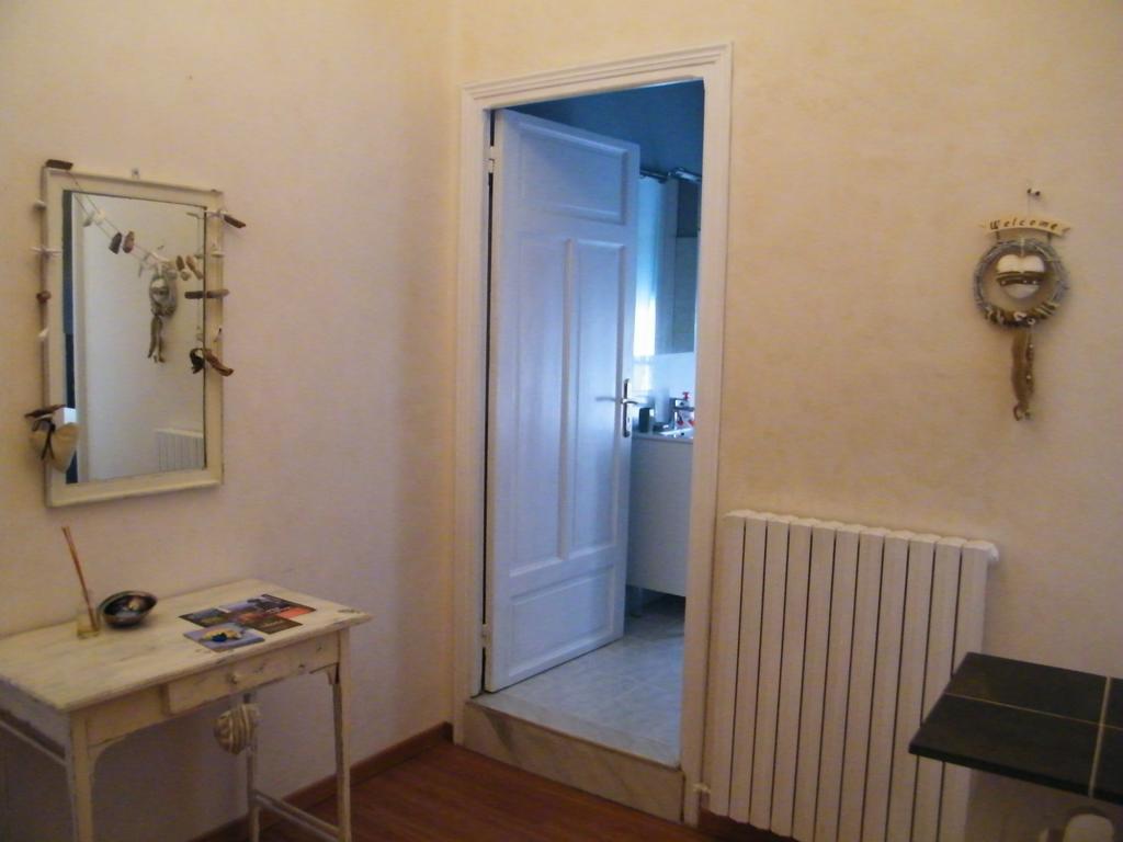 Appartamento Vacanze I Provenzali บอร์ดิเกรา ภายนอก รูปภาพ