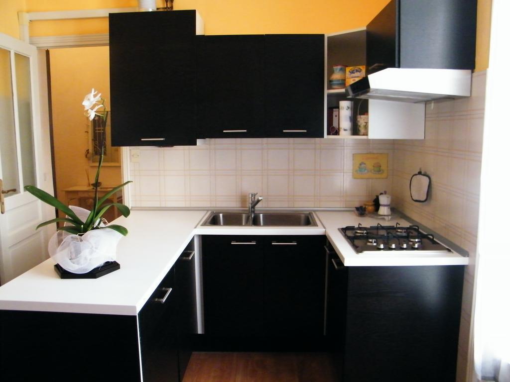 Appartamento Vacanze I Provenzali บอร์ดิเกรา ภายนอก รูปภาพ
